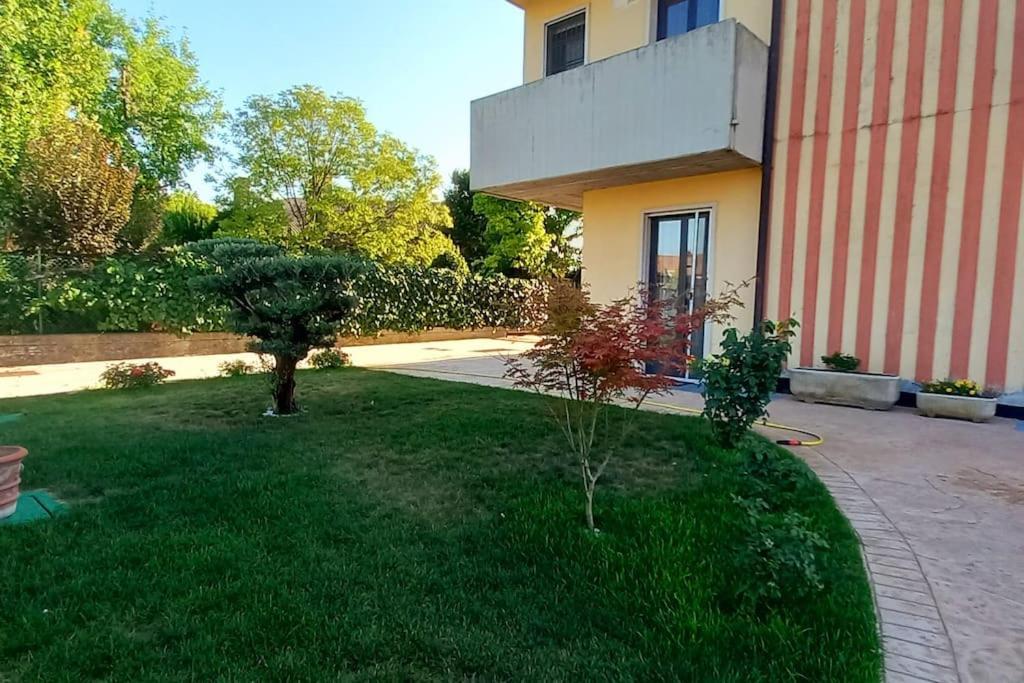 Villa Ghiaia Locazione Turistica Castel d'Azzano Buitenkant foto