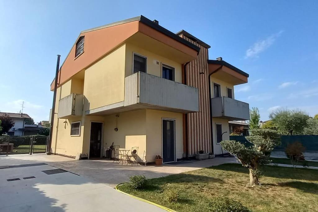 Villa Ghiaia Locazione Turistica Castel d'Azzano Buitenkant foto