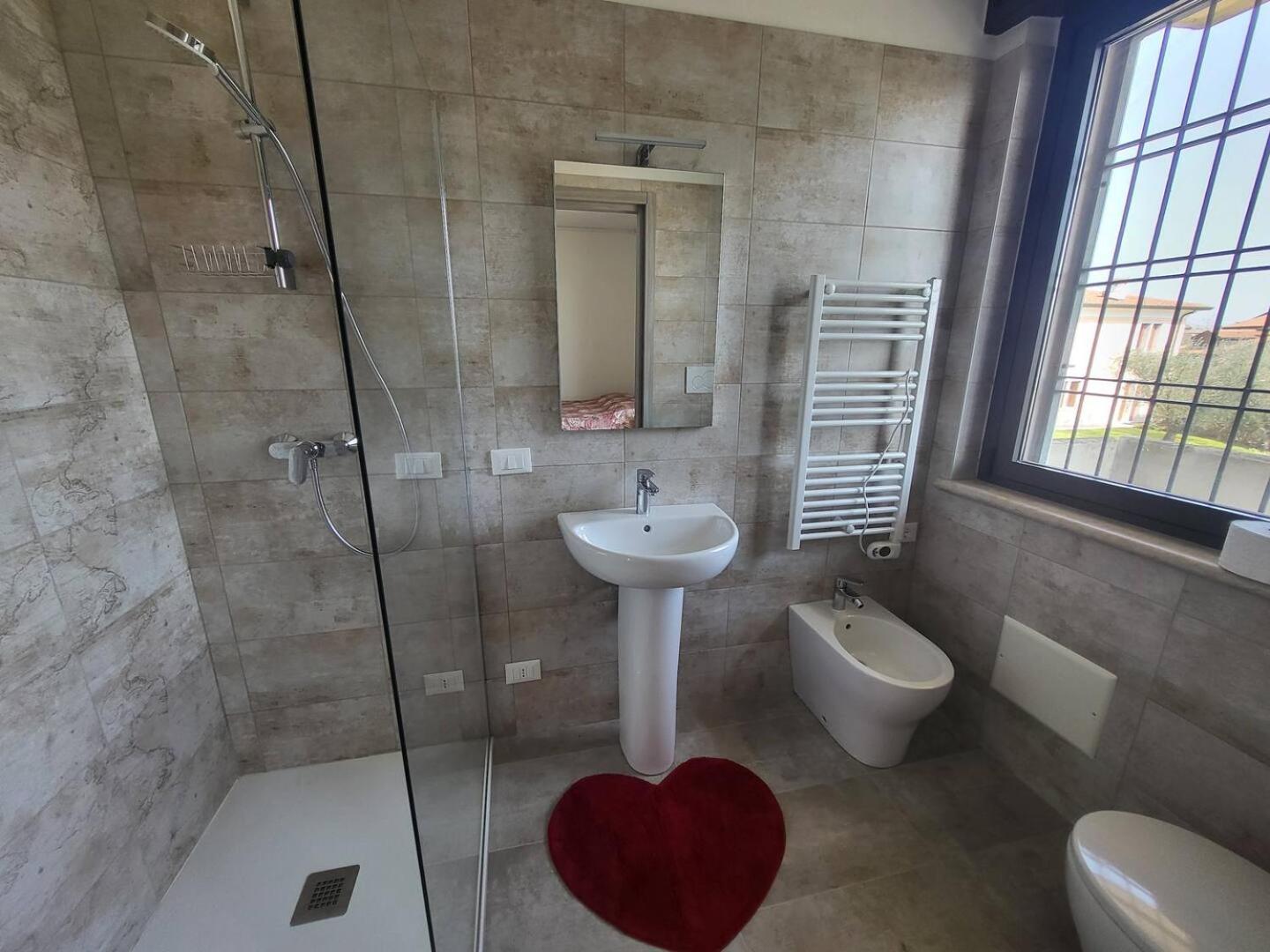 Villa Ghiaia Locazione Turistica Castel d'Azzano Buitenkant foto