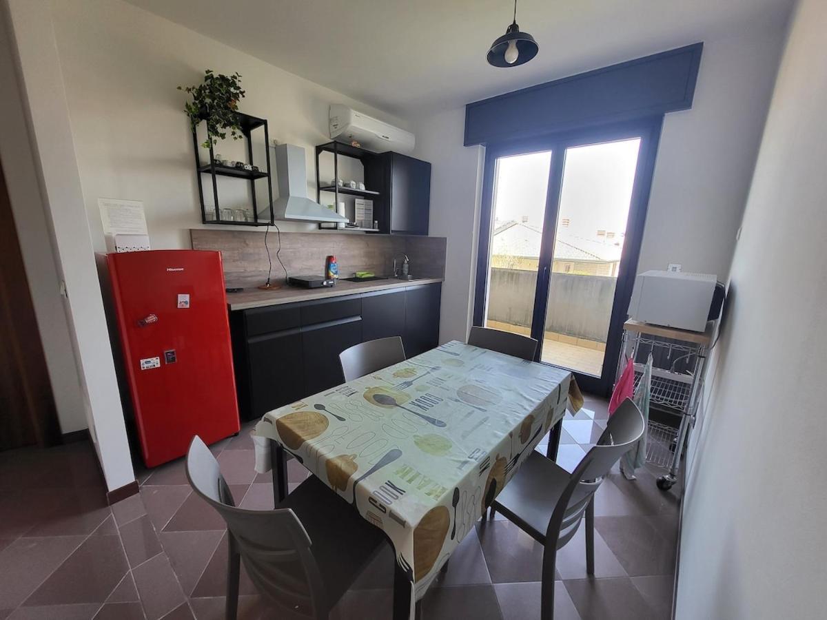 Villa Ghiaia Locazione Turistica Castel d'Azzano Buitenkant foto